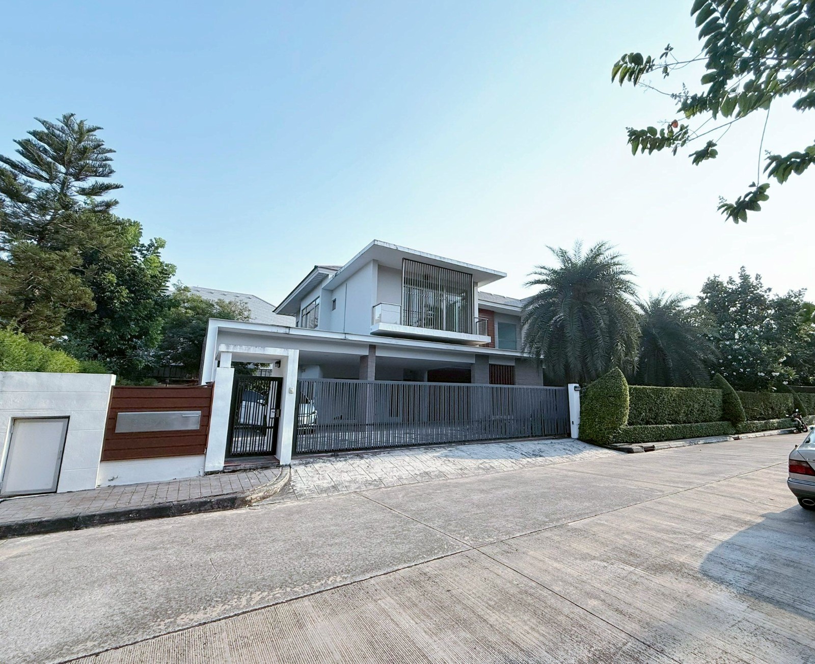 瓦他那区 | PERFECT MASTERPIECE SUKHUMVIT 77（3期）独栋别墅出售 5卧 536平米 4500万泰铢