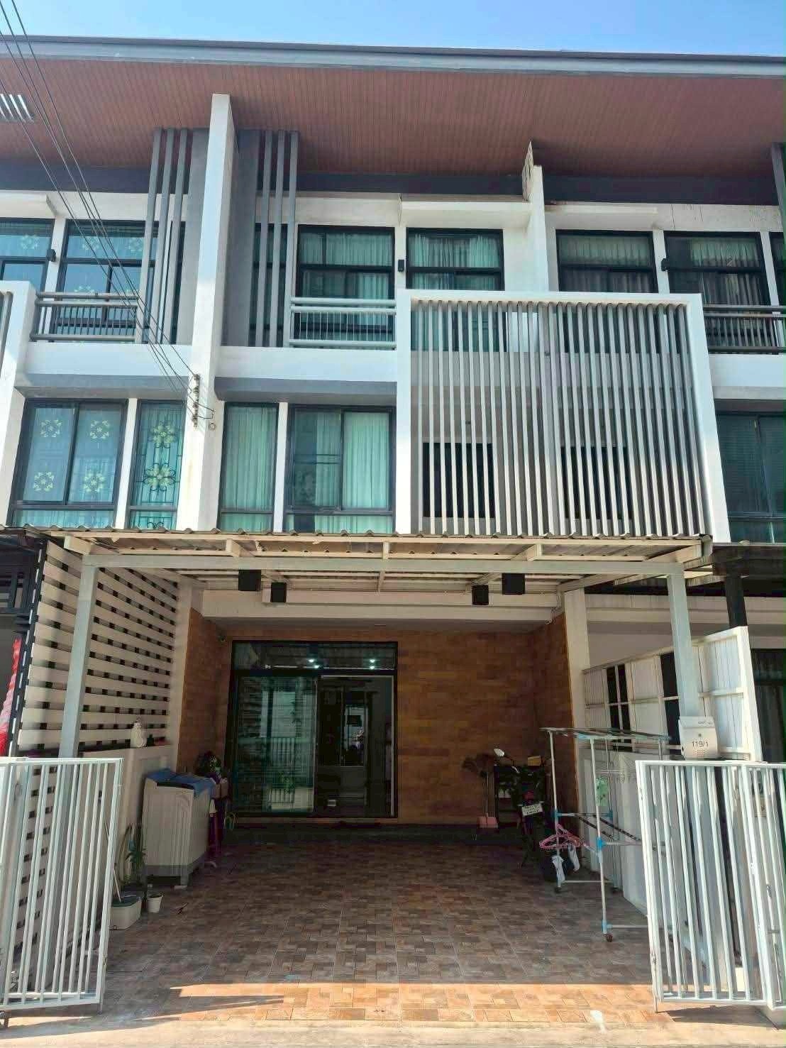 乍都节区 | Cozy by BNTD, Ladprao 41 联排别墅出租 3卧 190平米 28,000泰铢/月