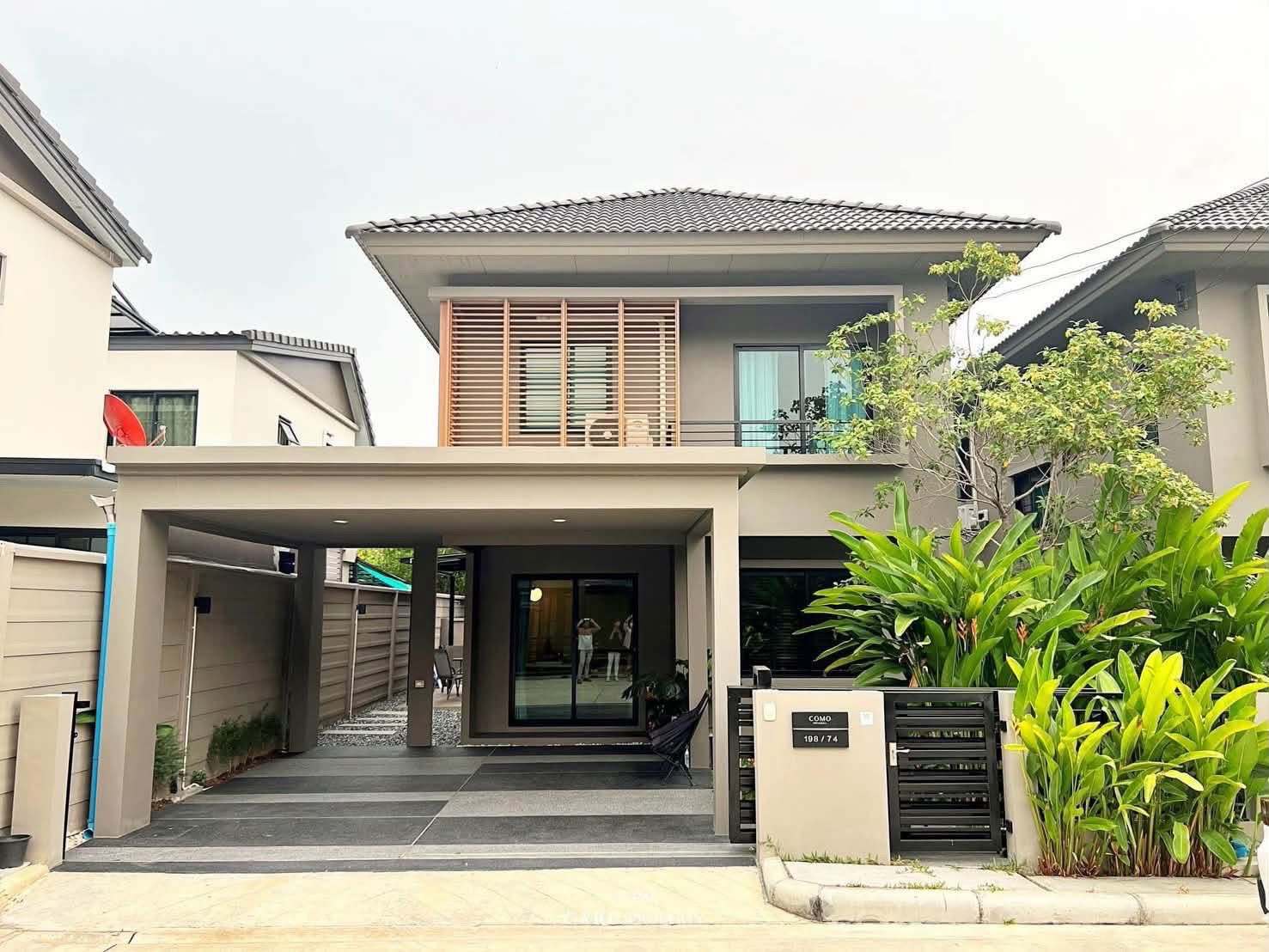 北榄府 邦披县 | Areeya Como Botanica Bangna 1独栋别墅出租 3卧+1多功能房3卫165平方米 租金55,000泰铢/月