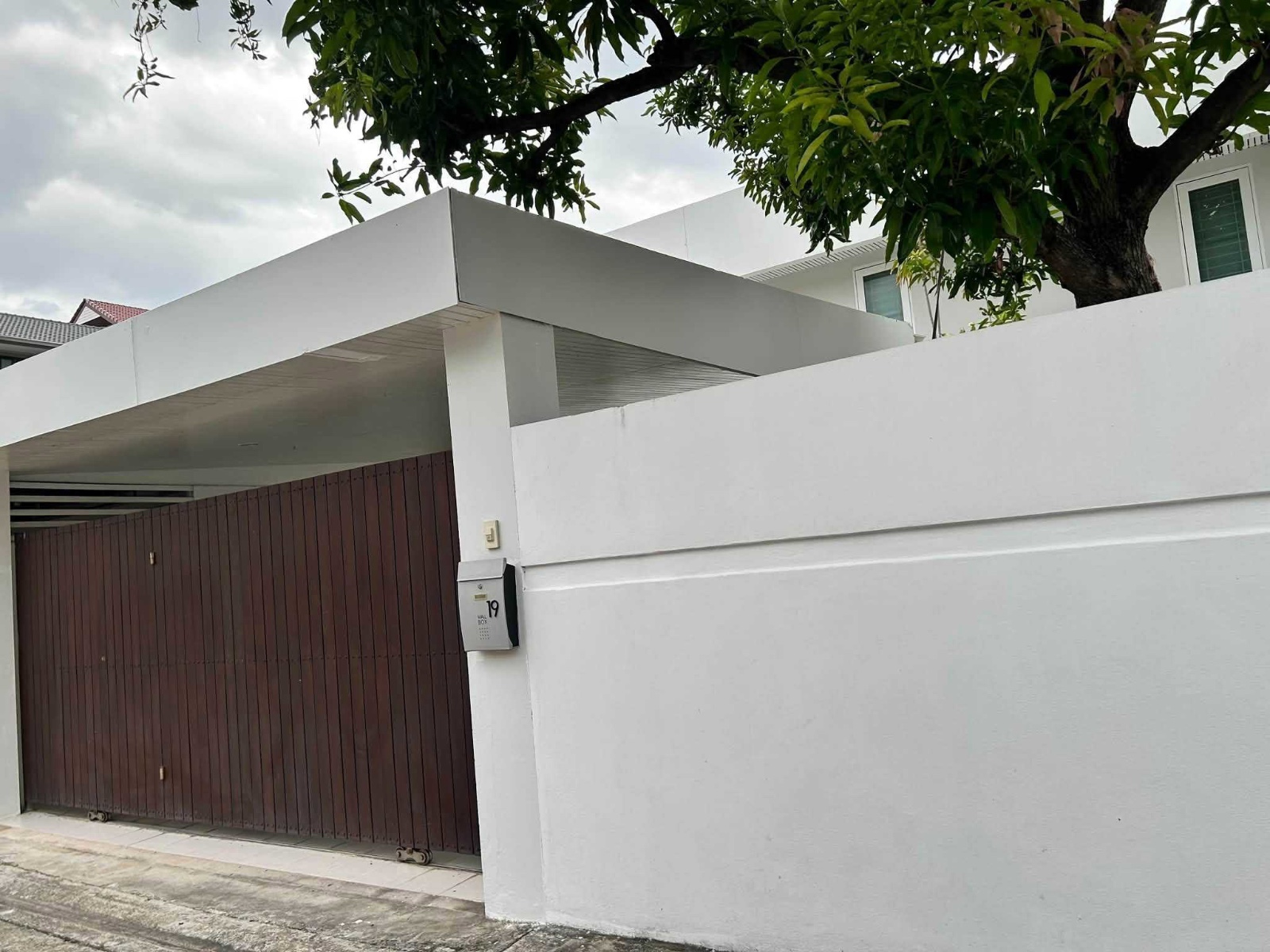 曼谷 萱銮区 | Rama 9 Soi 43独栋别墅/Home Office出租 3卧3卫63平方哇 租金40,000泰铢/月