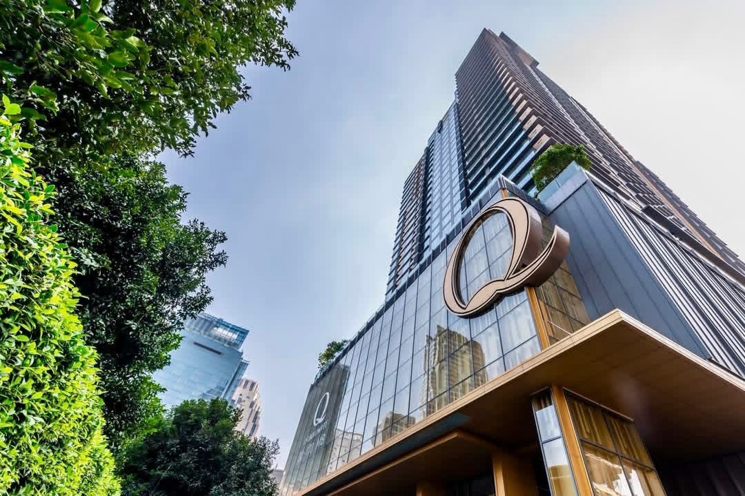 曼谷 瓦达纳区| Q1 Sukhumvit公寓出租/出售 2卧2卫92平方米 租金100,000泰铢/月 出售30,000,000泰铢