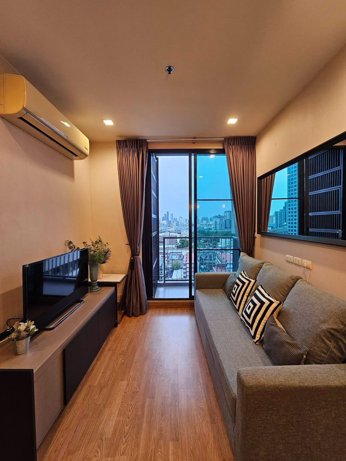 曼谷 瓦塔纳区 | Q House Sukhumvit 79公寓出租/出售 2卧1卫45平方米 租金28,500泰铢/月 售价5,990,000泰铢