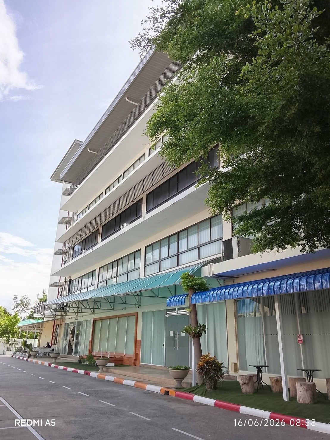 曼谷 挽甲必区 | 仓库/办公室出租 931平方米 租金158,270泰铢/月