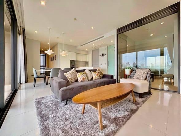 曼谷 瓦他那区 | Vittorio Sukhumvit 39公寓出售/出租 2卧3卫136.71平方米 售价55,000,000泰铢 / 租金180,000泰铢/月