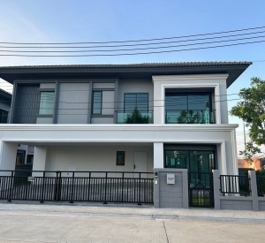 北榄府 | Britania Bangna-Srivaree 独栋别墅出租 4卧 255平米 85,000泰铢/月