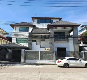 翁通郎区 | Town inTown，CDC地段 家庭办公室出租 4房 600平米 150,000泰铢/月（可注册公司）