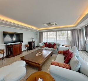 巴吞旺区 | 市中心 Ploenchit 低层复式大平层公寓出租 3卧 380平米 出租170,000泰铢/月，出售5000万泰铢