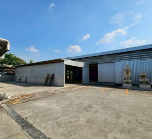 春武里府 | Ban Bueng县 仓库出租 1,100平米 每平米120泰铢/月