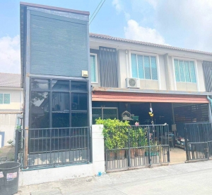 北榄府 | PRUKSA VILLE 66/2 BANGNA – NHAMDAENG 联排别墅出售 3卧 103.6平米 300万泰铢