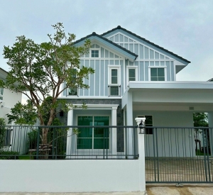 北榄府 | Villaggio 2 Srinakarin-Bangna 独栋别墅出租/售 3卧 137平米 出租60,000泰铢/月，出售720万泰铢