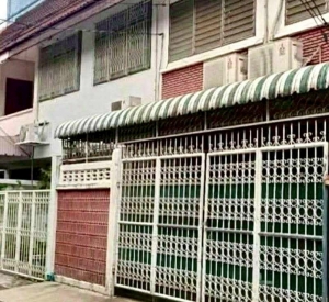 邻铃区 | Ratchada — Rama9地段 联排别墅出租 3卧 144平米 40,000泰铢/月