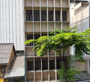 挽叻区 | Sala Daeng — Sathorn市中心地段商铺出租 5房 80平米 420,000泰铢/月