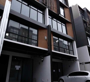 萱銮区 | The Pride Sukhumvit 77 办公别墅出租 3卧 370平米 75,000泰铢/月（可注册公司）