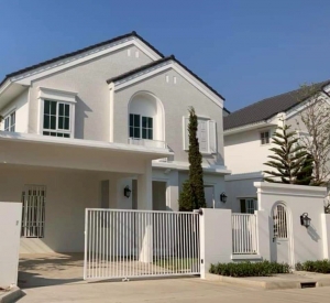 北榄府 | Chaiyapruek Bangna KM.15 独栋别墅出租 3卧 185平米 75,000泰铢/月（可养宠物）