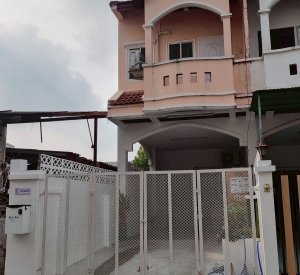 辉煌区 | Pracharat Bamphen巷 联排别墅出租 3卧 112平米 35,000-40,000泰铢/月（可注册公司）