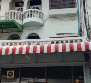 曼谷 汇权区 | MRT Sutthisan附近4层Home Office出租 200多平方米 租金25,000泰铢/月，可办理公司注册