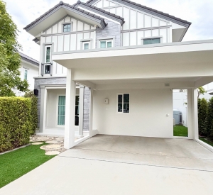 曼谷 邦纳区 | Villaggio 3 Srinakarin–Bangna独栋别墅出租 4卧3卫153平方米 租金69,000泰铢/月