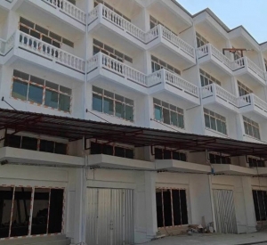 曼谷 邦坤天区 | Thian Thale 15巷商业楼仓库出租 2,432平方米 租金20,000泰铢/间，可注册公司