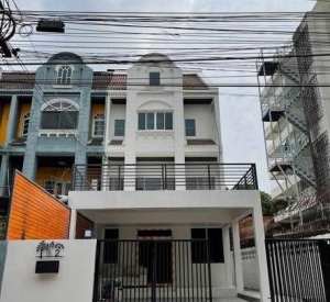 曼谷 叻抛区 | Lat Phrao 91巷Home Office出租/出售 380平方米 租金45,000泰铢/月｜售价900万泰铢