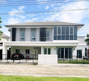 Casa Premium Ratchapruek-Chaengwattana 别墅出售 4卧260平米 1390万泰铢