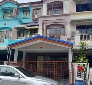 【推荐】Baan Klang Muang Rama 9 - Ramkhmahaeng 别墅出租/出售 4卧80平米 出租25,000泰铢/月，出售500万泰铢
