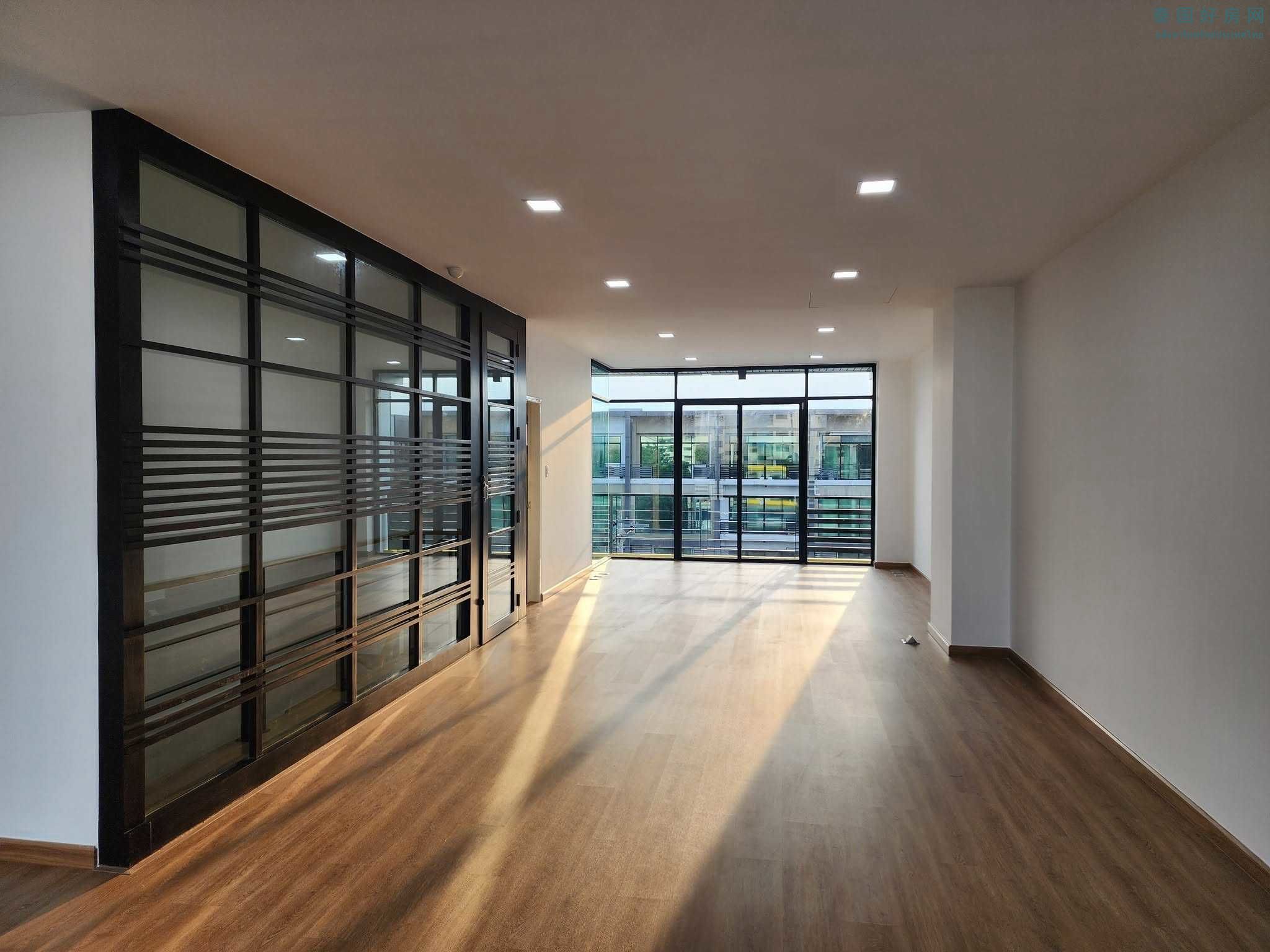 1790579884611075.jpg
